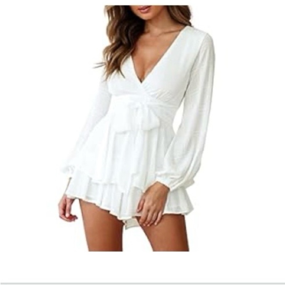 Women’s White V-Neck Long Sleeve Ruffled Romper
